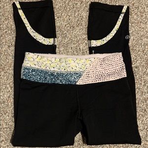 Size 2 Lululemon leggings!